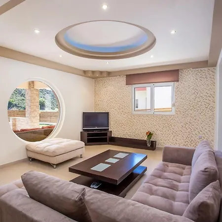 Mefomi Villa Pasztída