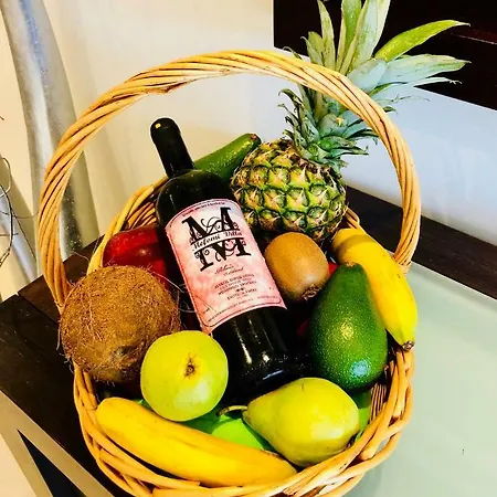 Villa Mefomi Pasztída