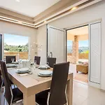 Mefomi Villa *